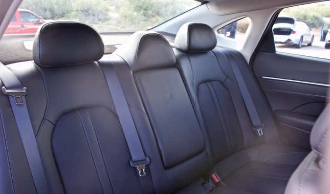 Image for article titled The 2020 Hyundai Sonata Is An Everyday Sedan Without The Everyday Looks