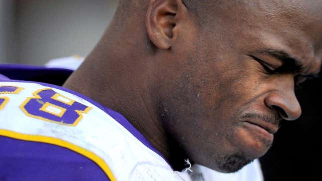 Image for article titled Adrian Peterson Re-Tears ACL In Preparation For 2013 Season