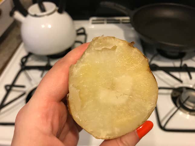 Image for article titled We made baked potatoes 9 different ways to find the one perfect method [Updated]