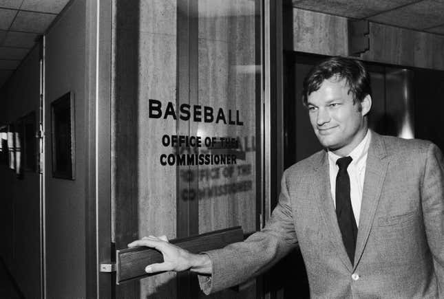 Image for article titled Jim Bouton Woke Up America