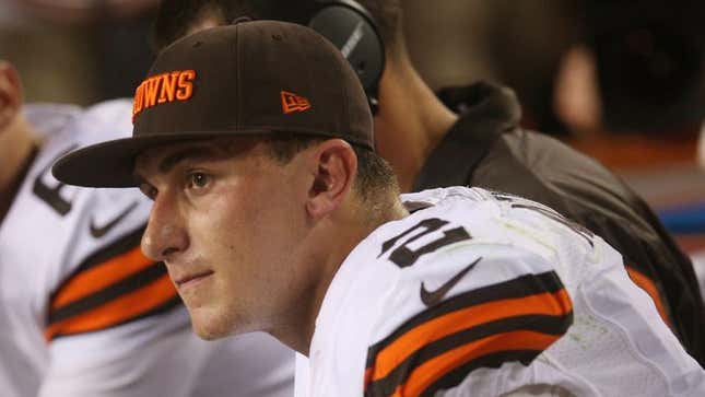 Image for article titled Browns Impressed By Johnny Manziel’s Chemistry With Bench