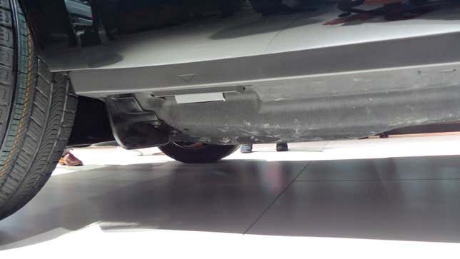 Image for article titled What I Found When I Crawled Under The 2020 Land Rover Defender