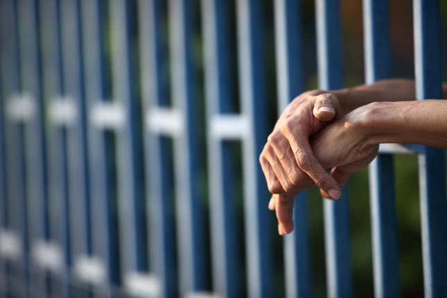 Image for article titled Long-Term Solitary Confinement to End in New York State
