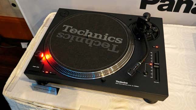 Image for article titled Panasonic Returns the Technics 1200 Turntable to Its DJ Roots With the new MK7