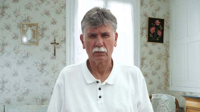 Image for article titled Hispanics Expected To Become Majority Of U.S. Population By Middle Of Father-In-Law’s Rant