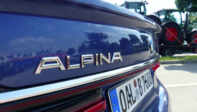 Image for article titled What It Was Like to Go 170 MPH in BMW's Swankiest Super Sedan