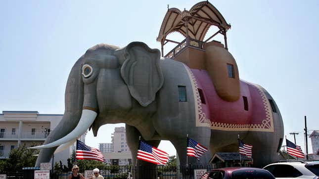 Image for article titled Let Me Live in Lucy the Elephant