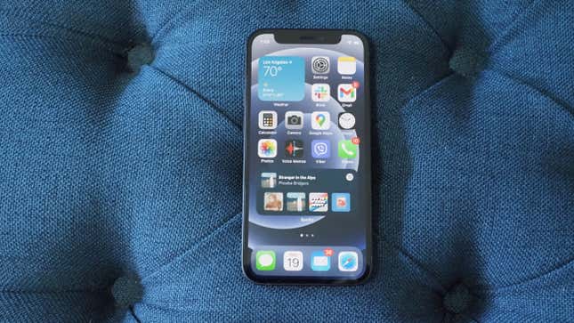 Image for article titled Apple May Finally Shrink the Notch for iPhone 13