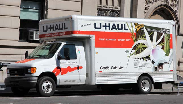 Image for article titled Study Finds 87% Of Knowledge About Nation Comes From Side Of U-Haul Trucks