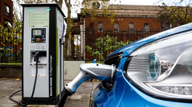 Image for article titled Google Maps Can Now Tell You If an EV Charging Station Is in Use
