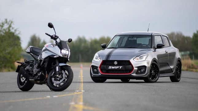 (The non-widebody Katana Edition with the Katana bike.)