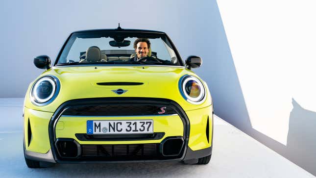 Image for article titled Mini Refreshes 2022 Cooper With A Goatee