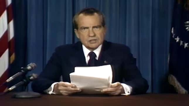 Imagen para el artículo titulado Richard Nixon anuncia que los astronautas del Apolo 11 han muerto en un escalofriante &#39;deepfake&#39;