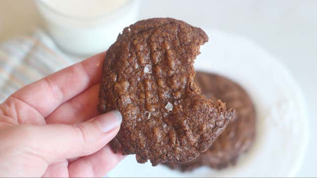 Image for article titled These 3-Ingredient Cookies Can Be Made With Any Nut Butter