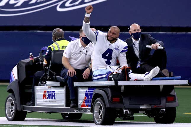 Image for article titled Ranking where all 32 NFL teams stand with their QBs, from best to worst
