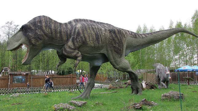 Recreación de un Tyrannosaurus rex basado en los últimos estudios, con la postura correcta.