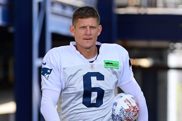 Report: Titans acquire K Nick Folk from Patriots