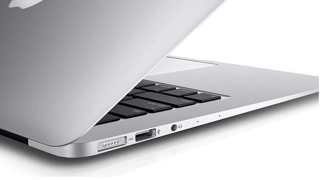 This Refurbished MacBook Air Is $320 Right Now