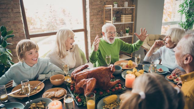 What to Ask Your Older Relatives This Thanksgiving