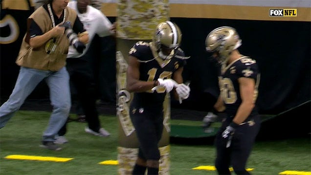 Michael Thomas replicates Joe Horn cellphone celebration in Saints win