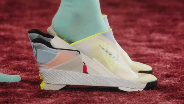Go back Excessive Creature Nike Goes Hands-Free With New Slip-On GO FlyEase Shoes
