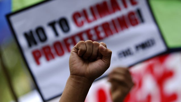 Environmental Organizers Aren't Just Fighting the Climate Crisis, They're Fighting to Unionize