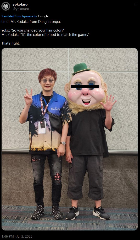 从日语翻译的推文截图显示横尾太郎戴着他的新面具。