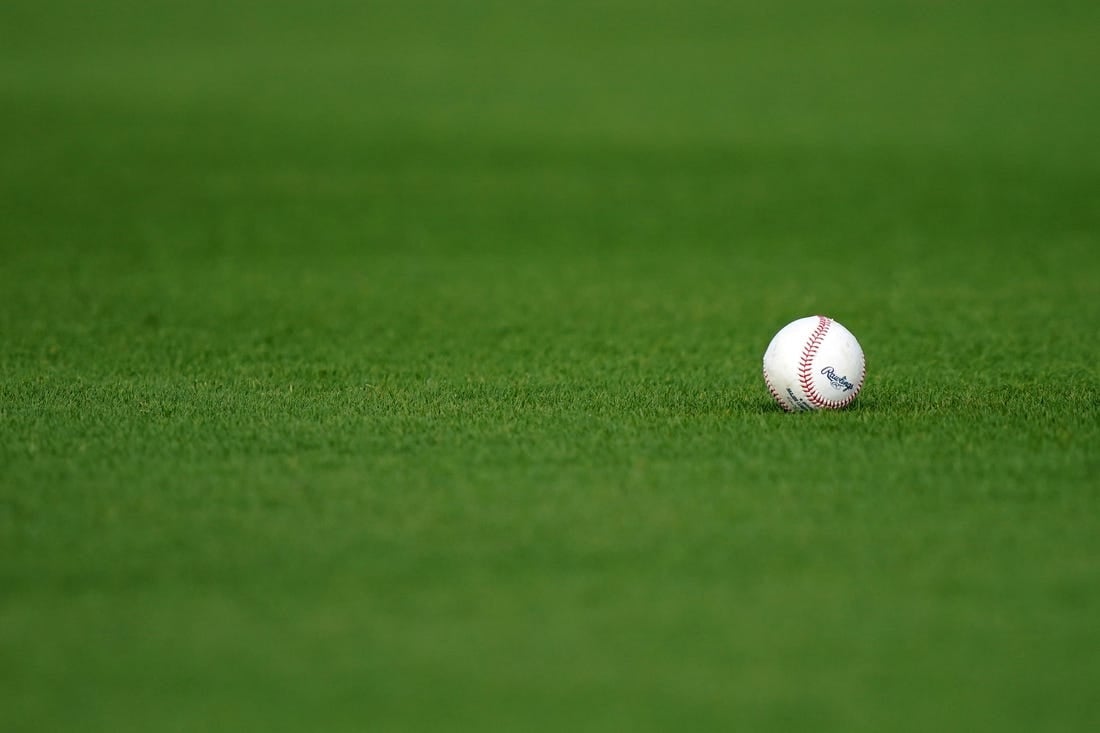 22 فبراير 2021 ؛  ويست بالم بيتش ، فلوريدا ، الولايات المتحدة الأمريكية ؛  منظر عام لمباراة بيسبول على العشب أثناء التدريبات الربيعية لهيوستن أستروس في The Ballpark of the Palm Beaches.