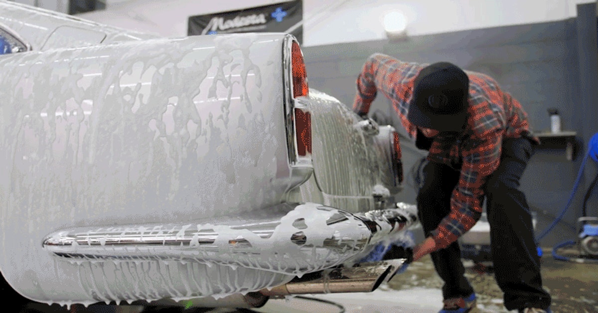 Detailing An Aston Martin DB4 Verges On ASMR