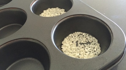 Greaseproof Cupcakes By Adding Rice To The Pan