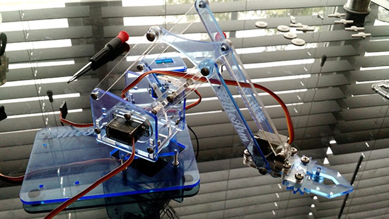 Build A Kickass Robot Arm The Perfect Arduino Project For Beginners