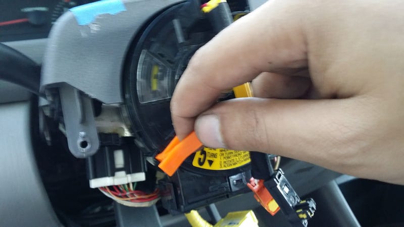 How To Fix Your Airbag Light Without Having It Blow Up In