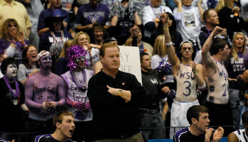 Do You Know Why Winona State S Basketball Coach Suddenly Resigned