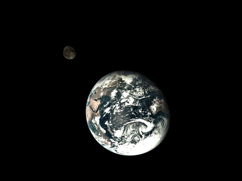 Voyager S Iconic Shot Of Earth And Moon Shows How Far Space