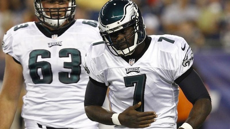 Why Isn T Michael Vick Wearing The Rib Protection He S Paid To