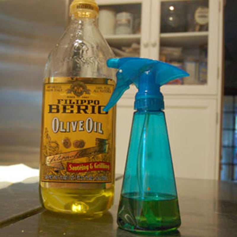 sriracha spray bottle