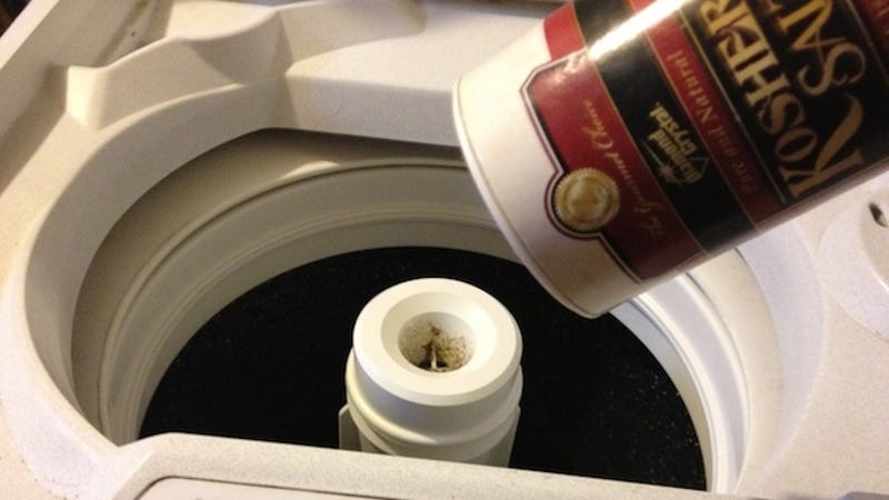 Add A Pinch Of Salt To Your Laundry To Keep Colors Vibrant