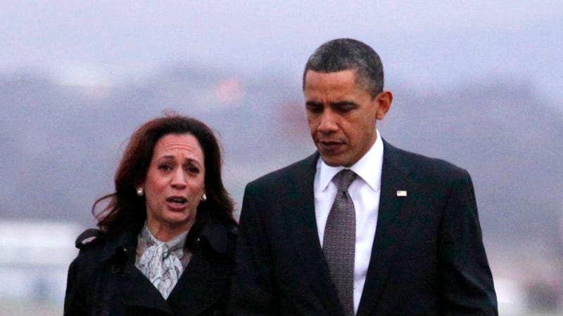 Obama Apologized to Kamala Harris For Calling Her the 'Best ...