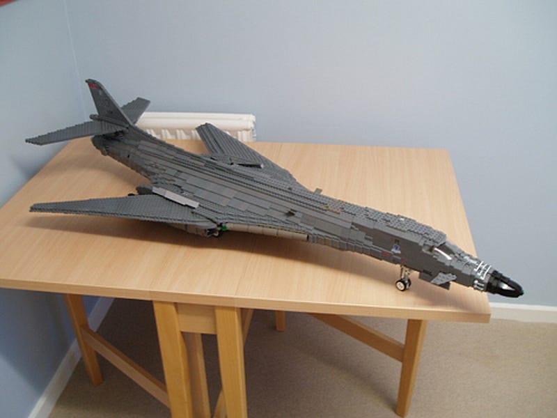 lego b1 bomber