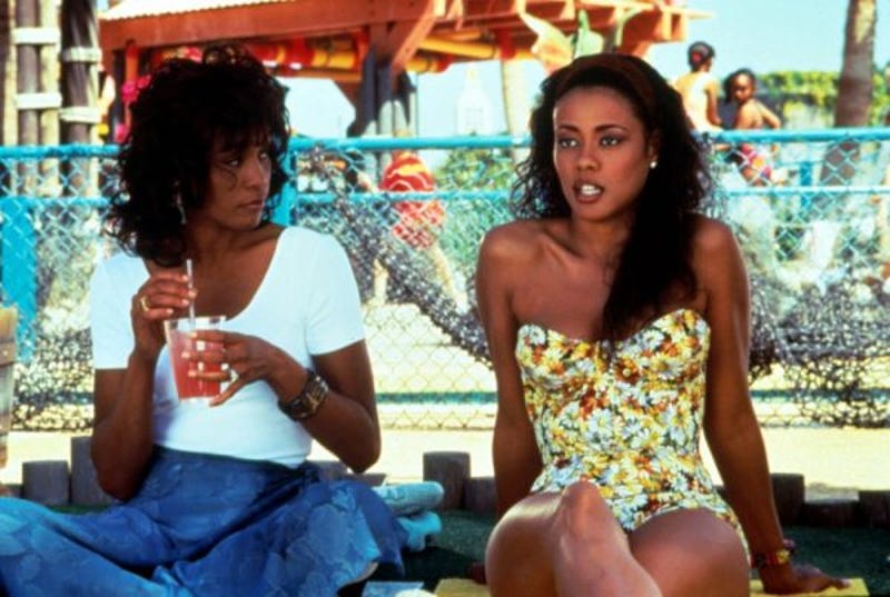 The fashion of Waiting to Exhale 1995 Lipstick Alley
