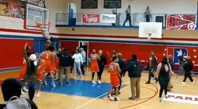 High School Basketball Team Enters Taunting Hall Of Fame After
