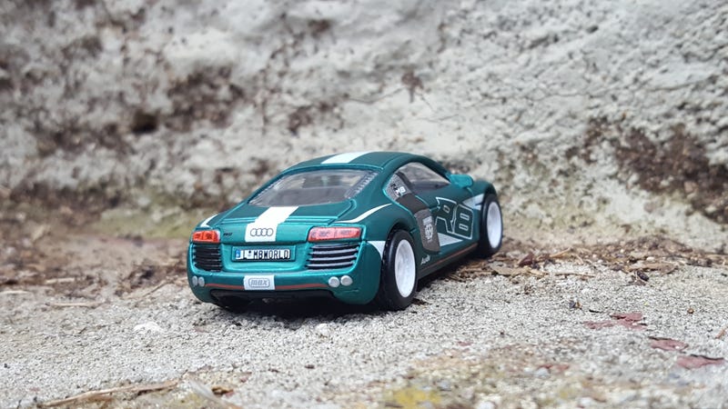 matchbox globe travelers audi r8
