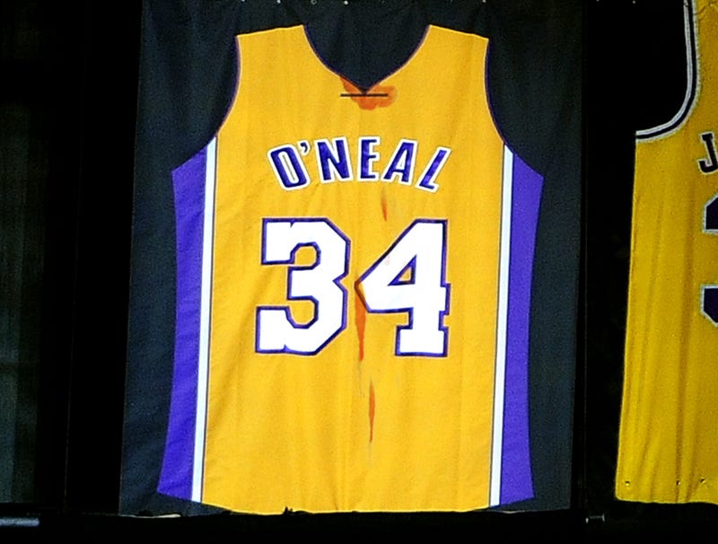 shaquille o neal jersey retirement