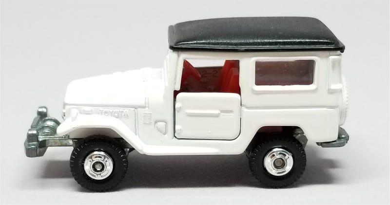 tomica fj40