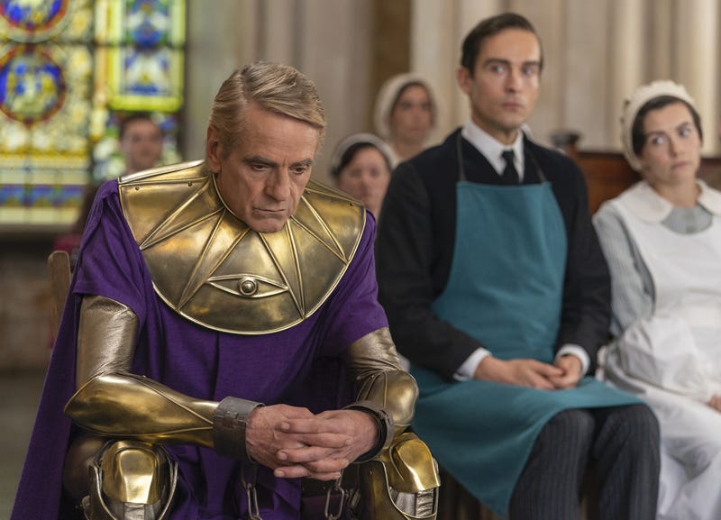 Watchmen Review Life On Earth Gets Weirder