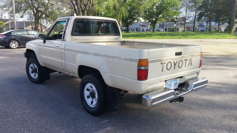 Here S Exactly What It Cost To Buy And Repair An Old Toyota Pickup Truck