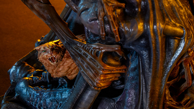 An Exclusive Look At Sideshow Collectibles Mythos Alien Statue