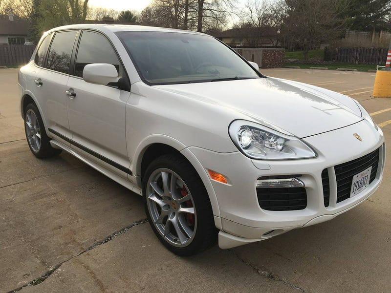At 29 995 Might This Rare 2009 Porsche Cayenne Gts Prove A