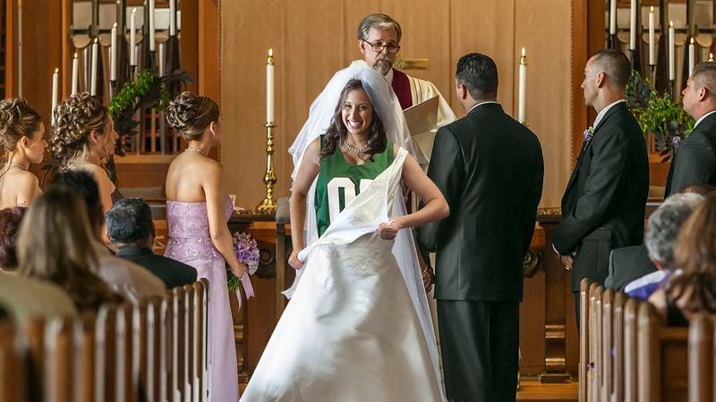 Awesome Vera Wang Is Releasing A Tear Away Wedding Dress For