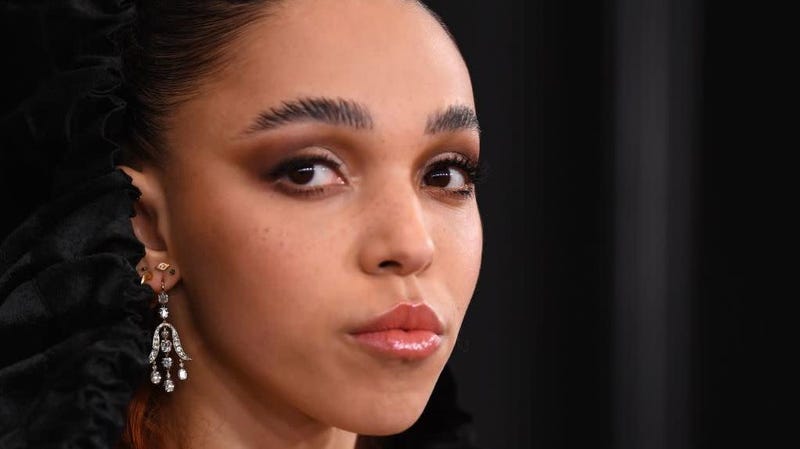 Fka Twigs Raises Funds For Sex Workers During The Pandemic Lipstick Alley 